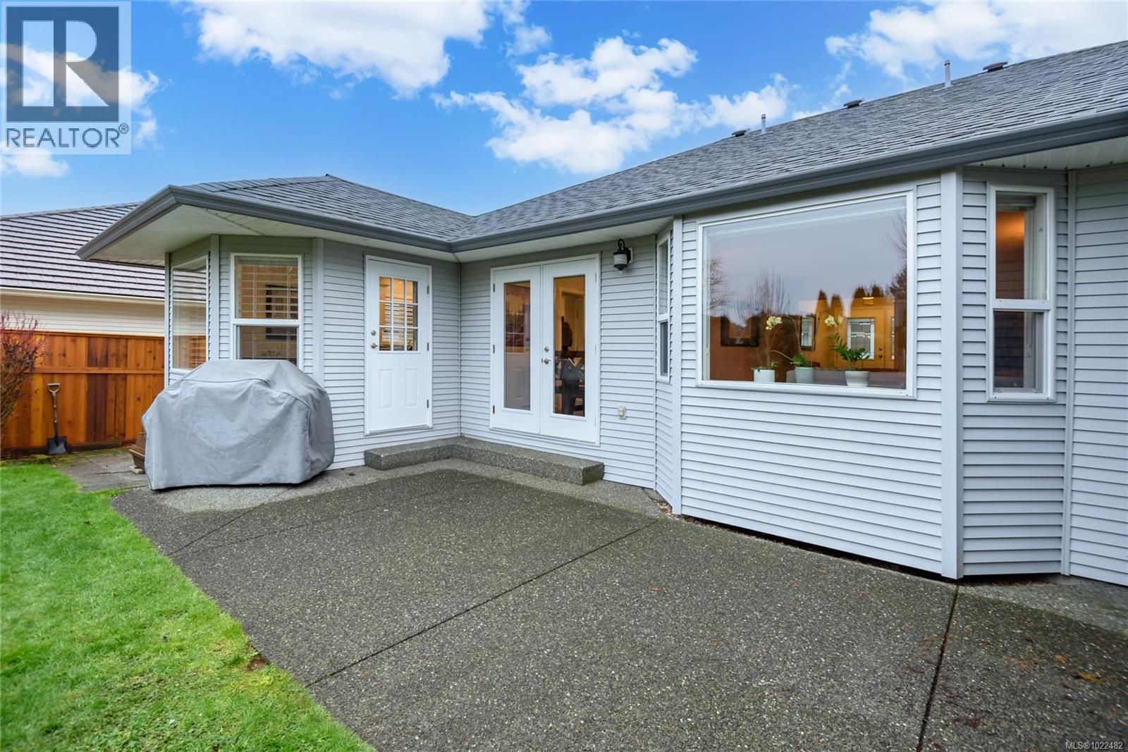 1940 St. Andrews Pl, Courtenay, British Columbia  V9N 9J4 - Photo 8 - 1022482