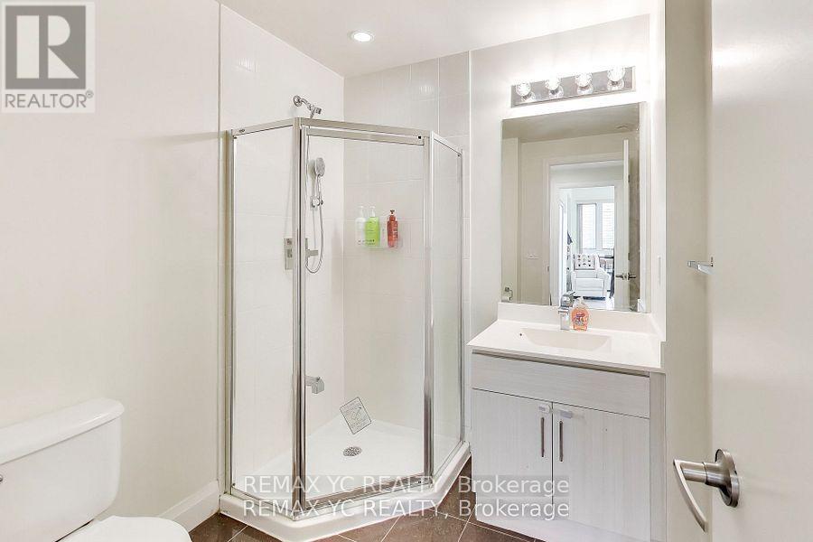 1002 - 68 Canterbury Place, Toronto, Ontario  M2N 0J3 - Photo 12 - C12663196