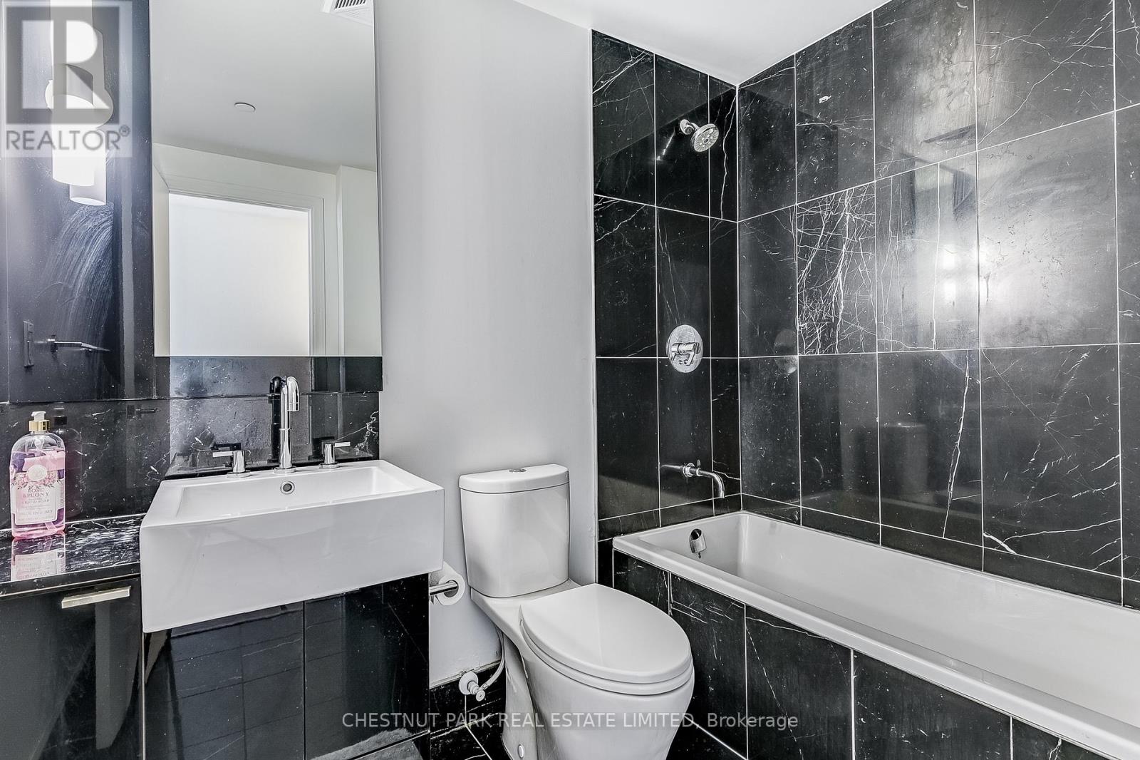 4005 - 88 Blue Jays Way, Toronto, Ontario  M5V 2G3 - Photo 21 - C12663258