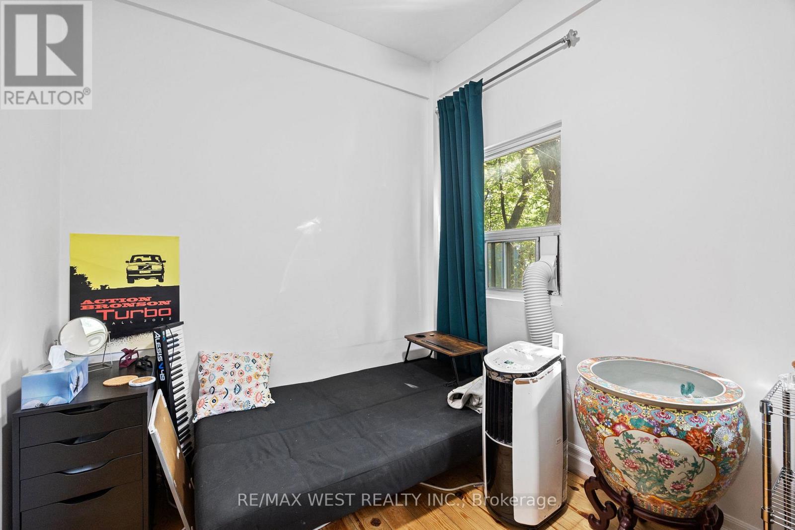 935 Bathurst Street, Toronto, Ontario  M5R 3G4 - Photo 15 - C12663268