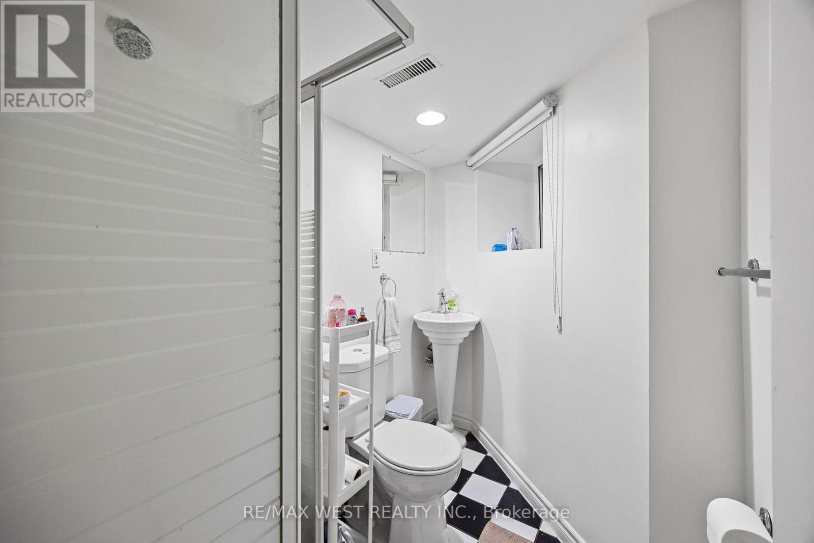 935 Bathurst Street, Toronto, Ontario  M5R 3G4 - Photo 18 - C12663268