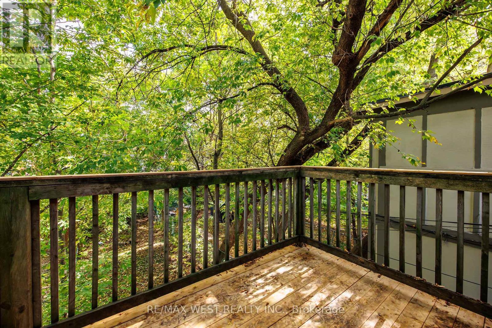 937 Bathurst Street, Toronto, Ontario  M5R 3G4 - Photo 17 - C12663272