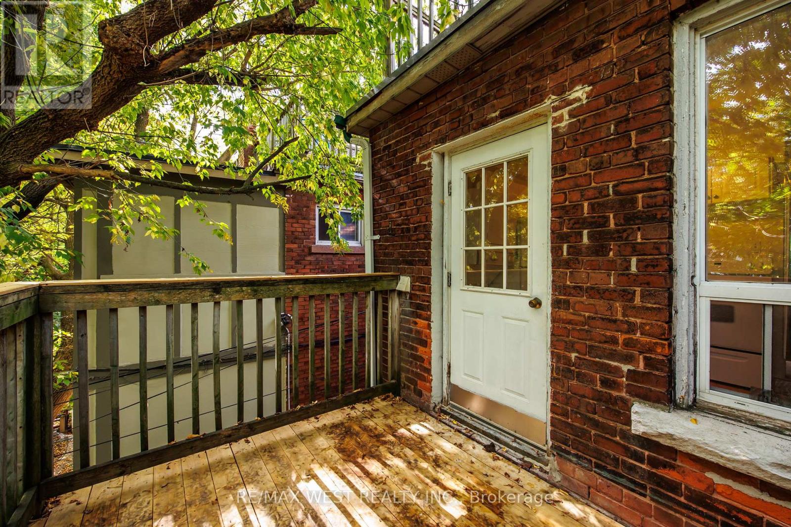 937 Bathurst Street, Toronto, Ontario  M5R 3G4 - Photo 18 - C12663272