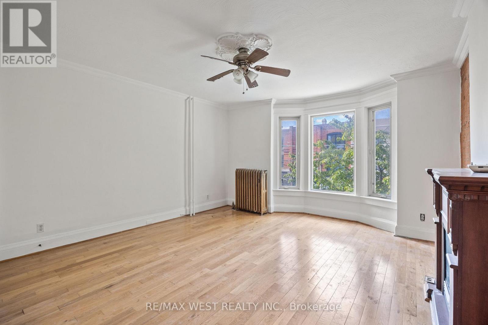 937 Bathurst Street, Toronto, Ontario  M5R 3G4 - Photo 4 - C12663272