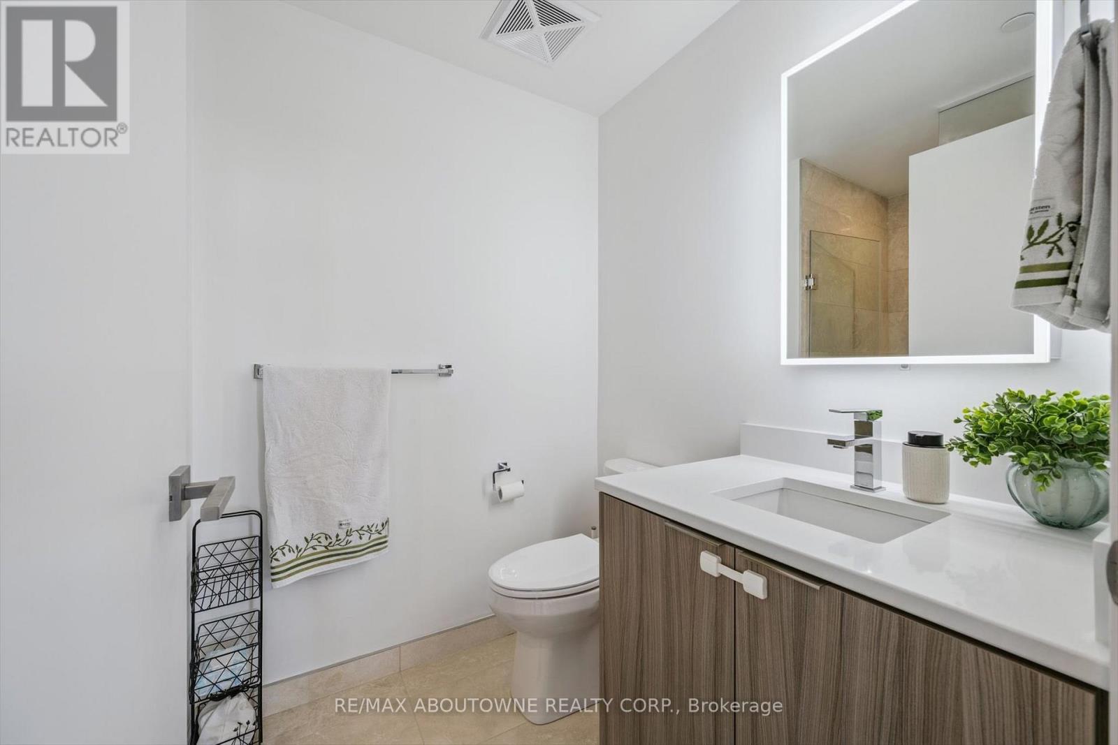 317 - 223 St Clair Avenue W, Toronto, Ontario  M4V 0A5 - Photo 13 - C12663286