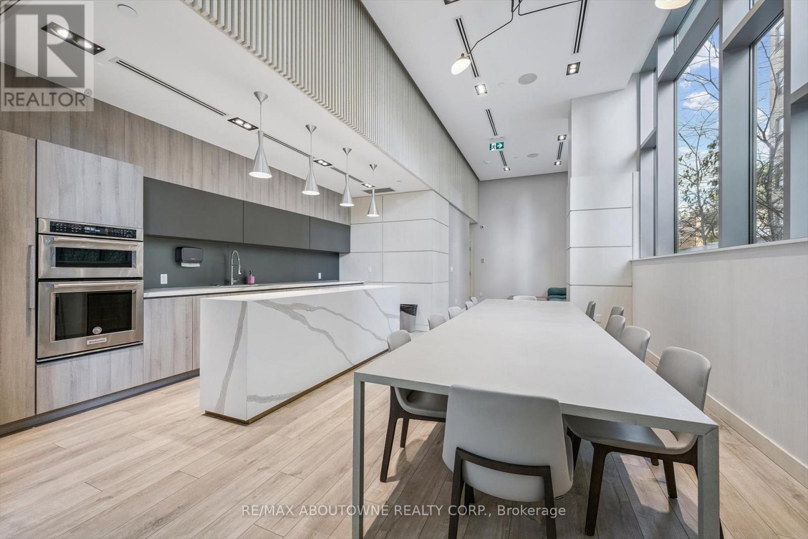 317 - 223 St Clair Avenue W, Toronto, Ontario  M4V 0A5 - Photo 32 - C12663286