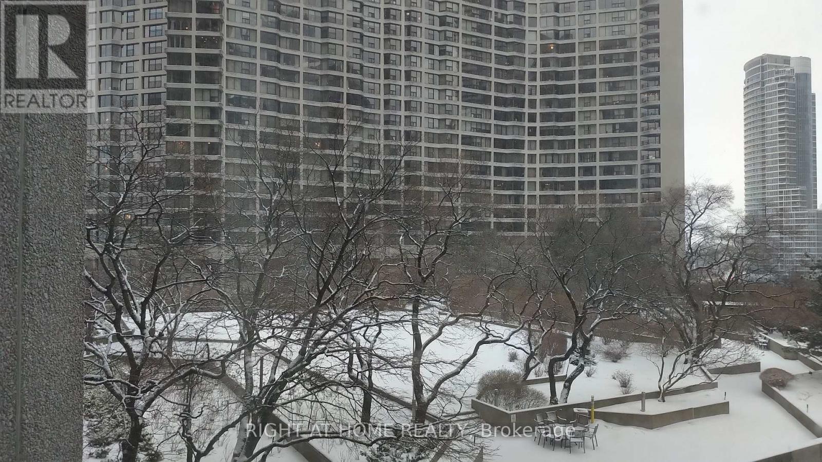 838 - 33 Harbour Square, Toronto, Ontario  M5J 2G2 - Photo 10 - C12663288