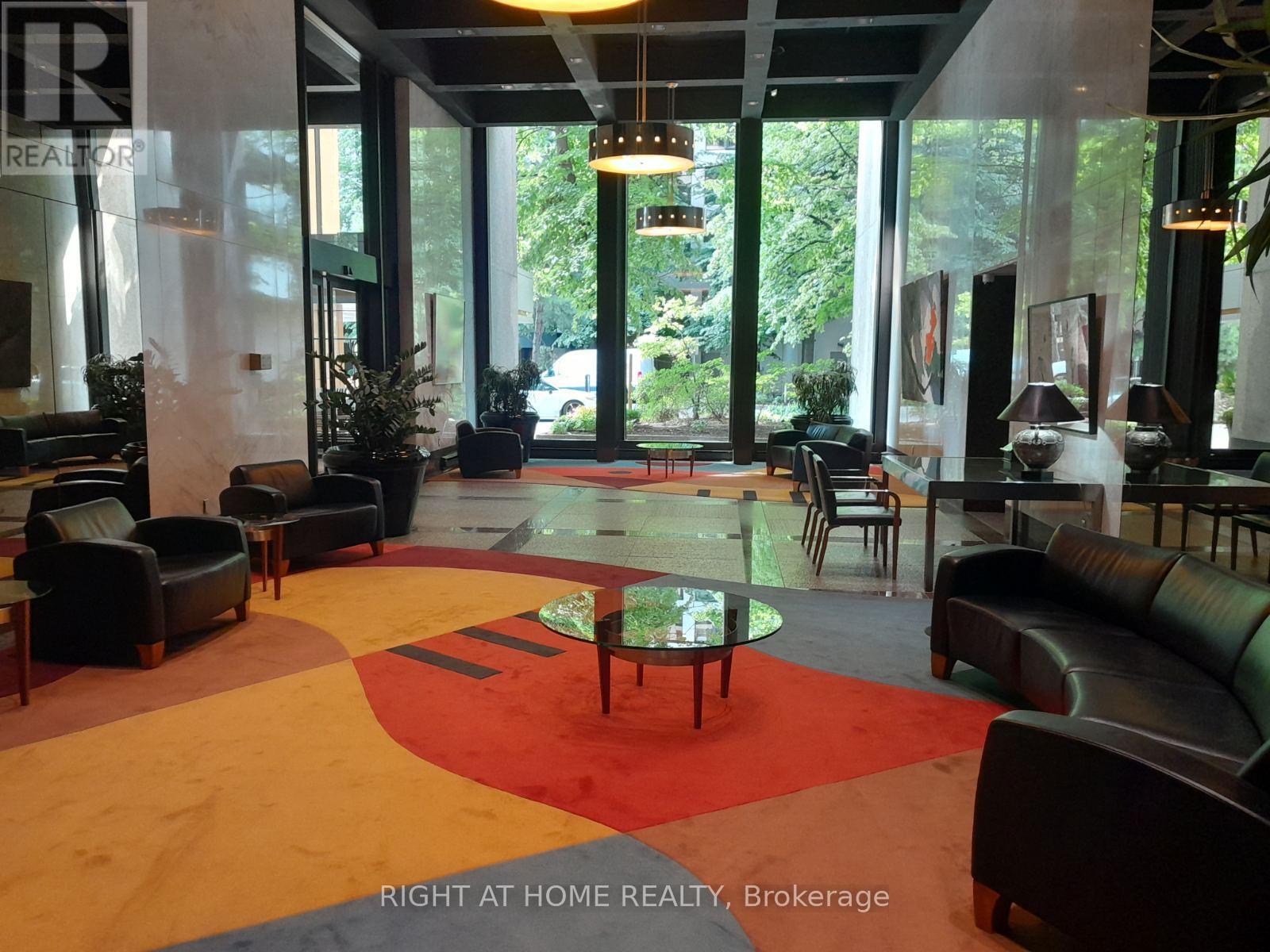 838 - 33 Harbour Square, Toronto, Ontario  M5J 2G2 - Photo 2 - C12663288