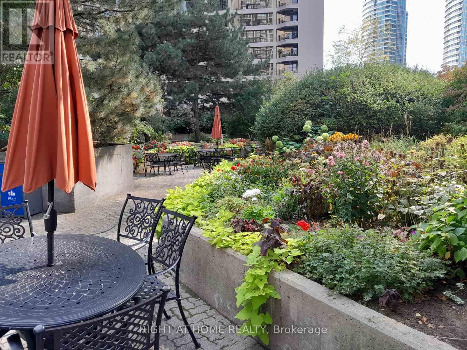 838 - 33 Harbour Square, Toronto, Ontario  M5J 2G2 - Photo 20 - C12663288