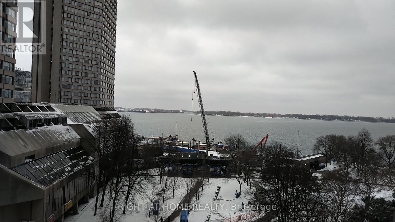 838 - 33 Harbour Square, Toronto, Ontario  M5J 2G2 - Photo 7 - C12663288