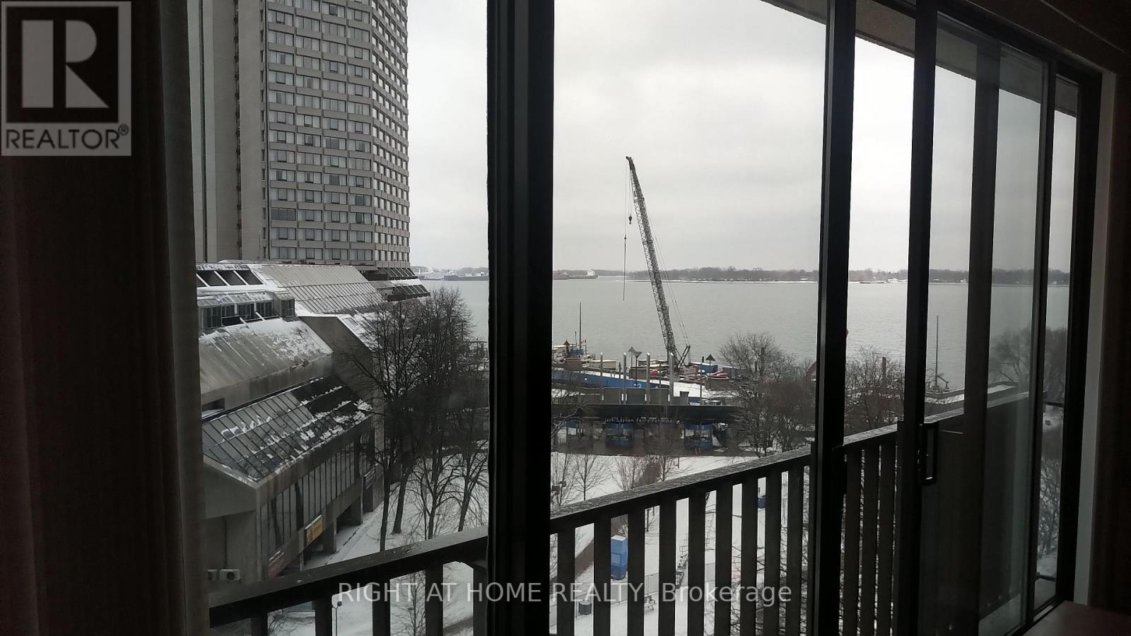 838 - 33 Harbour Square, Toronto, Ontario  M5J 2G2 - Photo 8 - C12663288