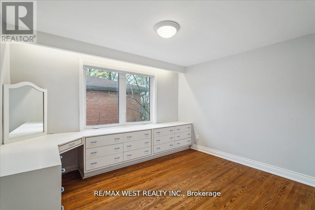 40 Arlstan Drive, Toronto, Ontario  M3H 4V9 - Photo 12 - C12663304