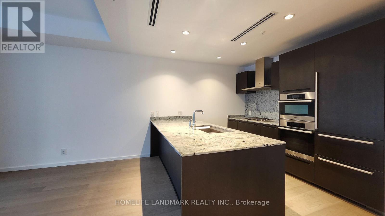 4704 - 180 University Avenue, Toronto, Ontario  M5H 0A2 - Photo 15 - C12663316