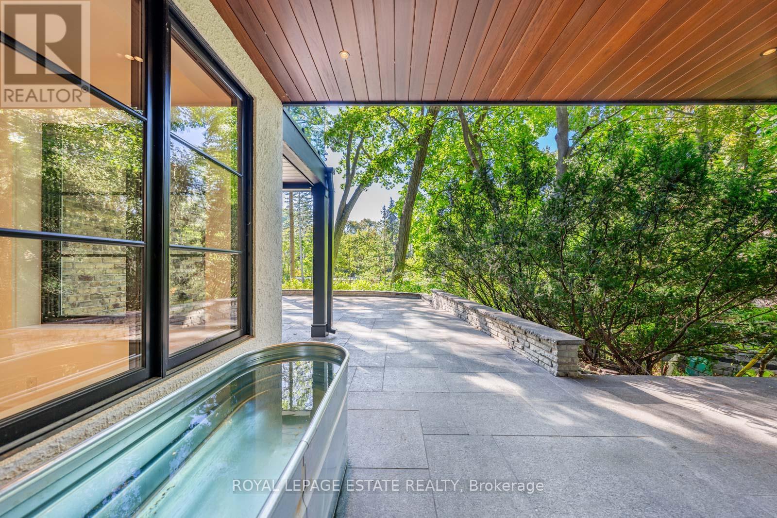 8 Crown Park Road, Toronto, Ontario  M4E 1J9 - Photo 41 - E12663188