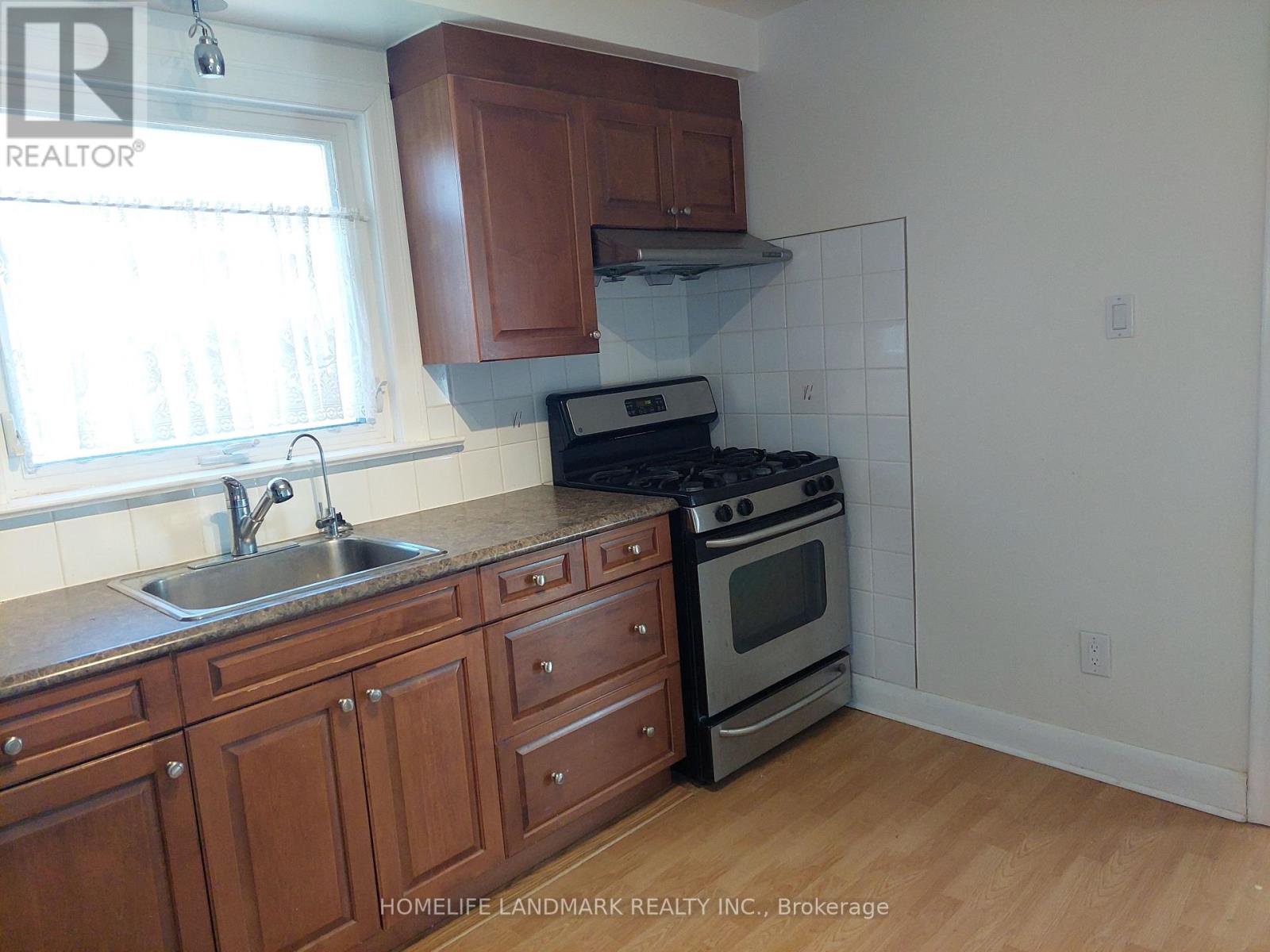 Main - 211 Ellington Drive, Toronto, Ontario  M1R 3Y2 - Photo 6 - E12663248