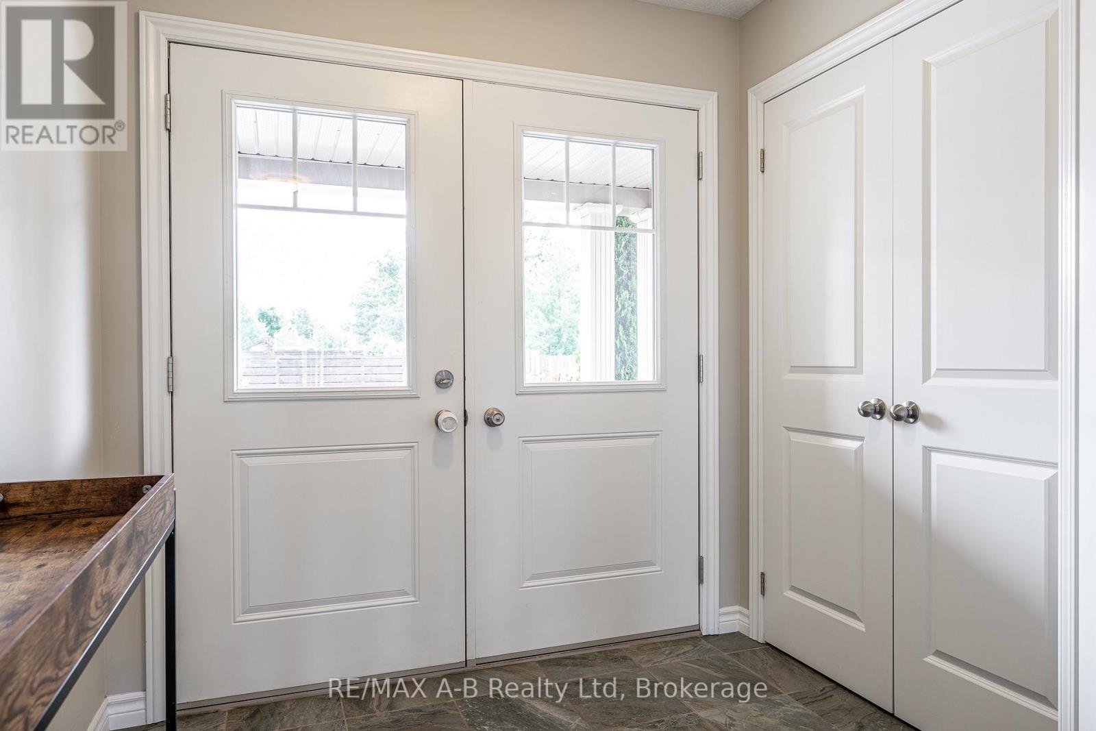 500 Forman Avenue, Stratford, Ontario N5A 0C5 - Photo 5 - X12399010