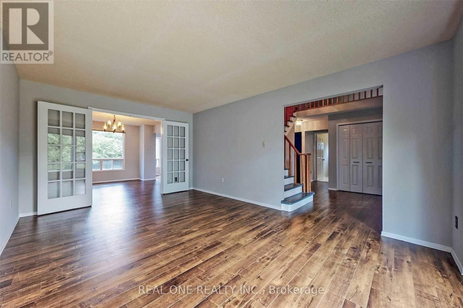 41 Meyer Circle, Markham, Ontario  L3P 4C3 - Photo 4 - N12663138