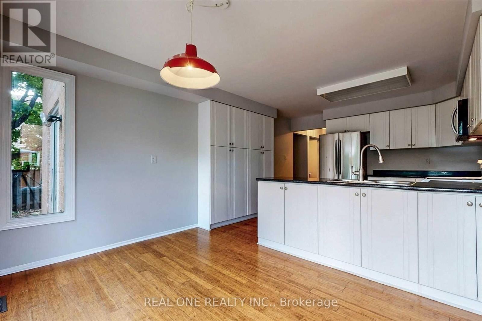 41 Meyer Circle, Markham, Ontario  L3P 4C3 - Photo 7 - N12663138