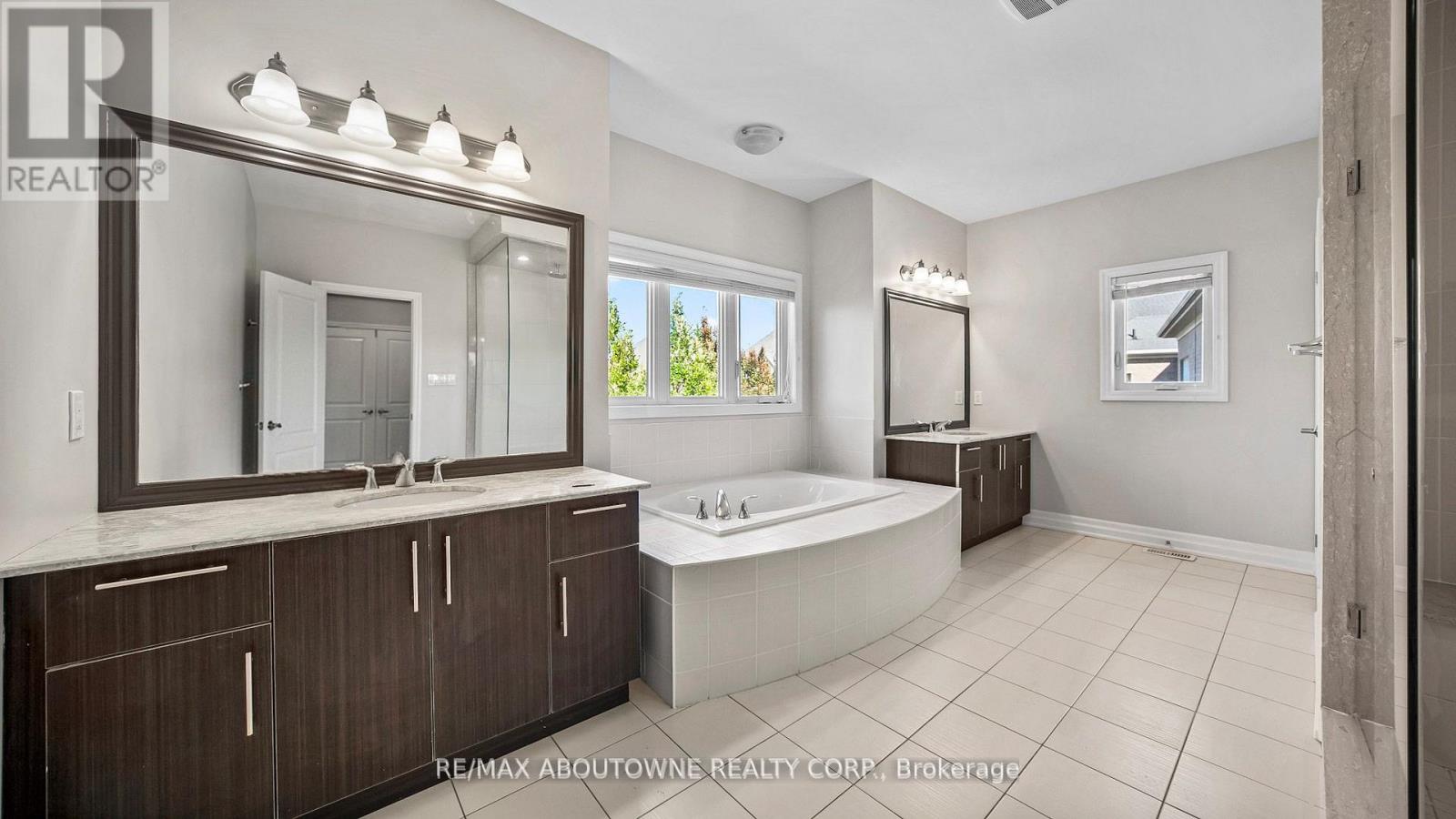 129 Robert Berry Crescent, King, Ontario  L7B 0M3 - Photo 26 - N12663164