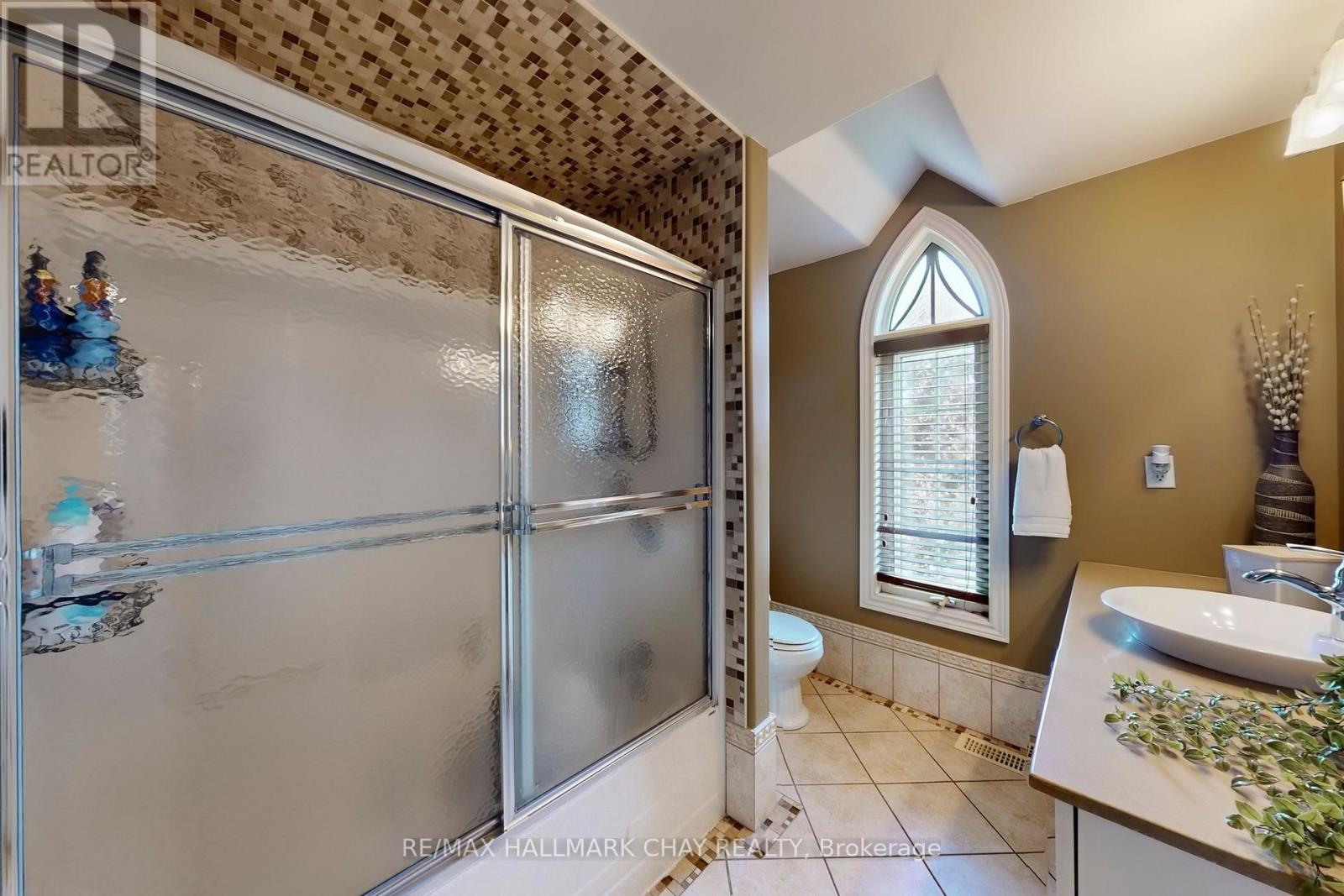 1069 Booth Avenue, Innisfil, Ontario  L9S 4X2 - Photo 24 - N12663176