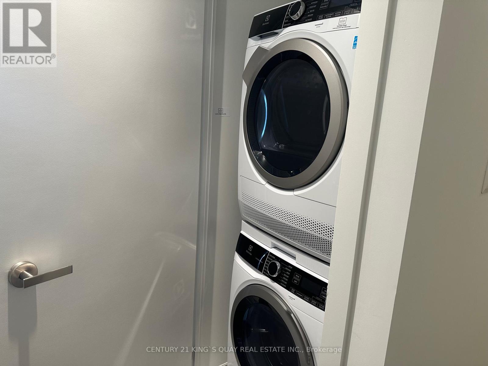 6103 - 138 Downes Street, Toronto, Ontario  M5E 0E4 - Photo 17 - C12663070