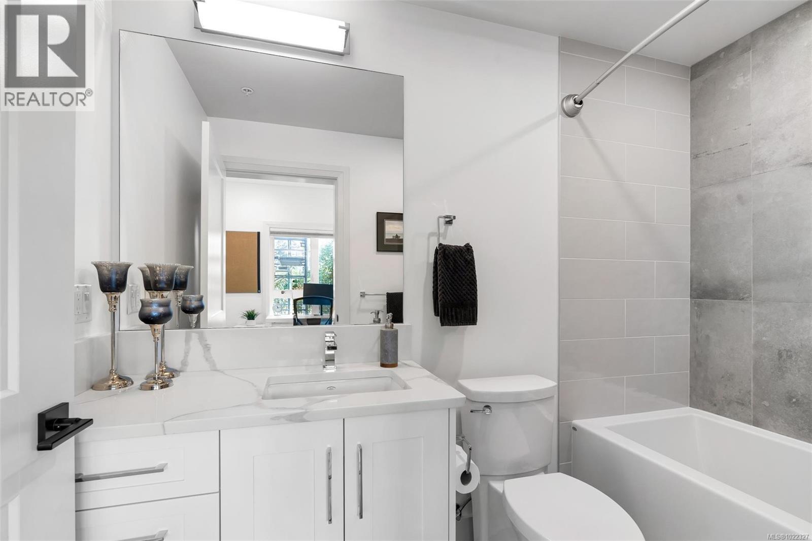 G05 741 Travino Lane, Saanich, British Columbia V8Z 0G3 - Photo 20 - 1022327