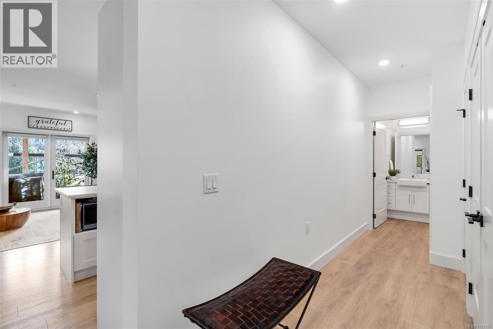 G05 741 Travino Lane, Saanich, British Columbia V8Z 0G3 - Photo 26 - 1022327