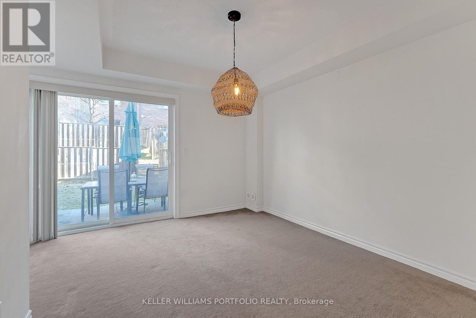 7 Cailiff Street, Brampton, Ontario  L6Y 0P9 - Photo 8 - W12663152