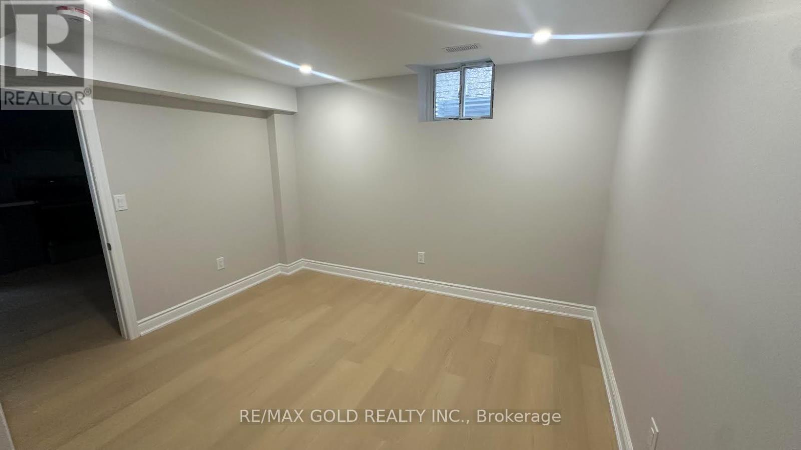 3136 Morning Glory Mews, Mississauga, Ontario  L5M 6V3 - Photo 3 - W12663160