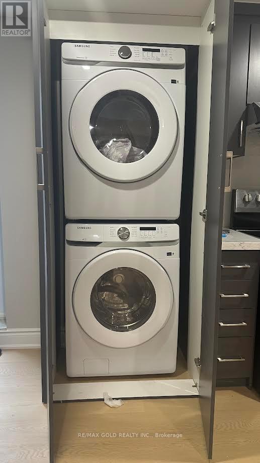 3136 Morning Glory Mews, Mississauga, Ontario  L5M 6V3 - Photo 9 - W12663160