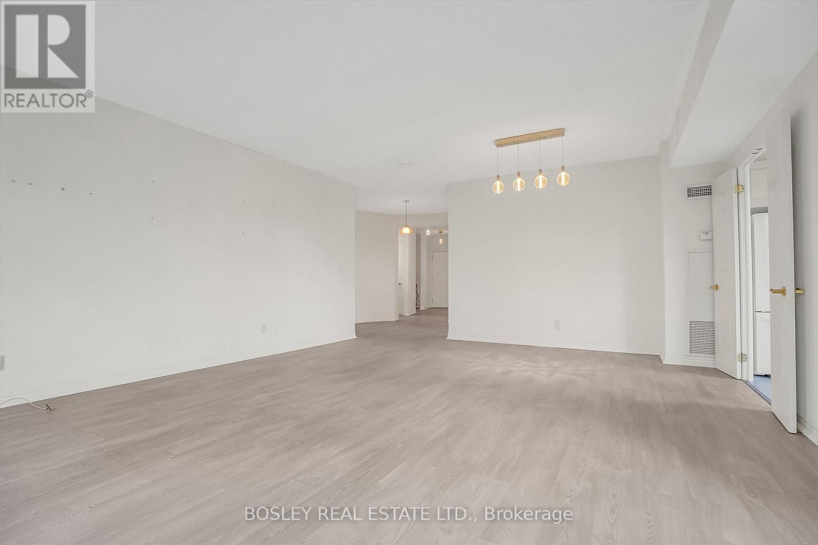 415 - 3085 Bloor Street W, Toronto, Ontario  M8X 1C9 - Photo 19 - W12663206