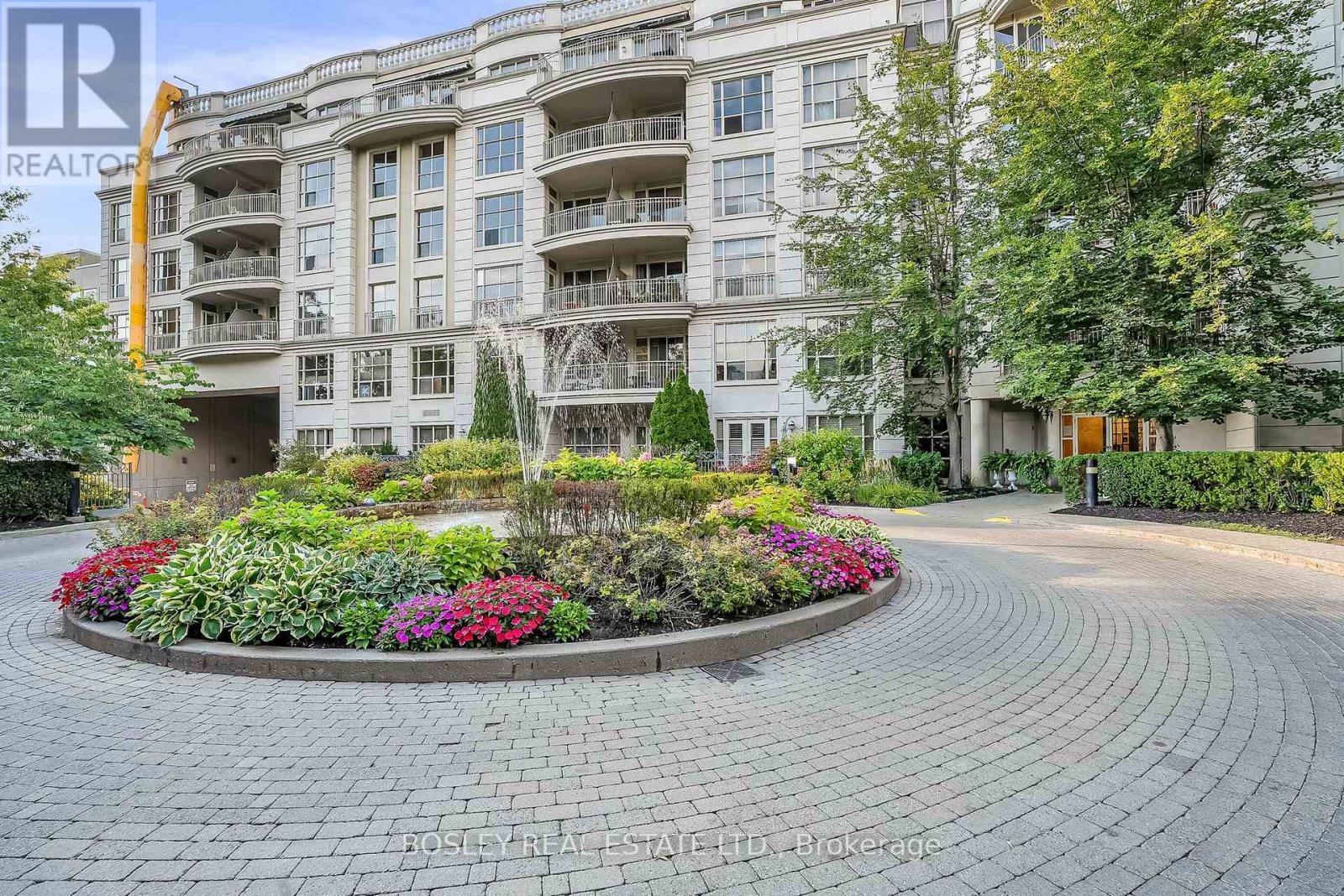 415 - 3085 Bloor Street W, Toronto, Ontario  M8X 1C9 - Photo 3 - W12663206