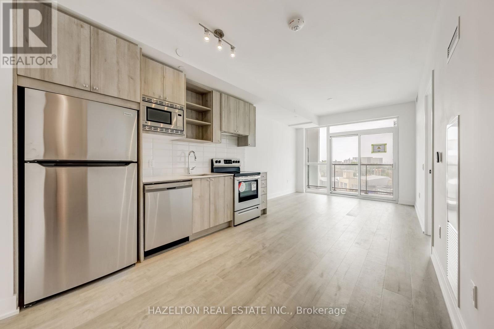 512 - 60 George Butchart Drive, Toronto, Ontario  M3K 0E1 - Photo 10 - W12663240