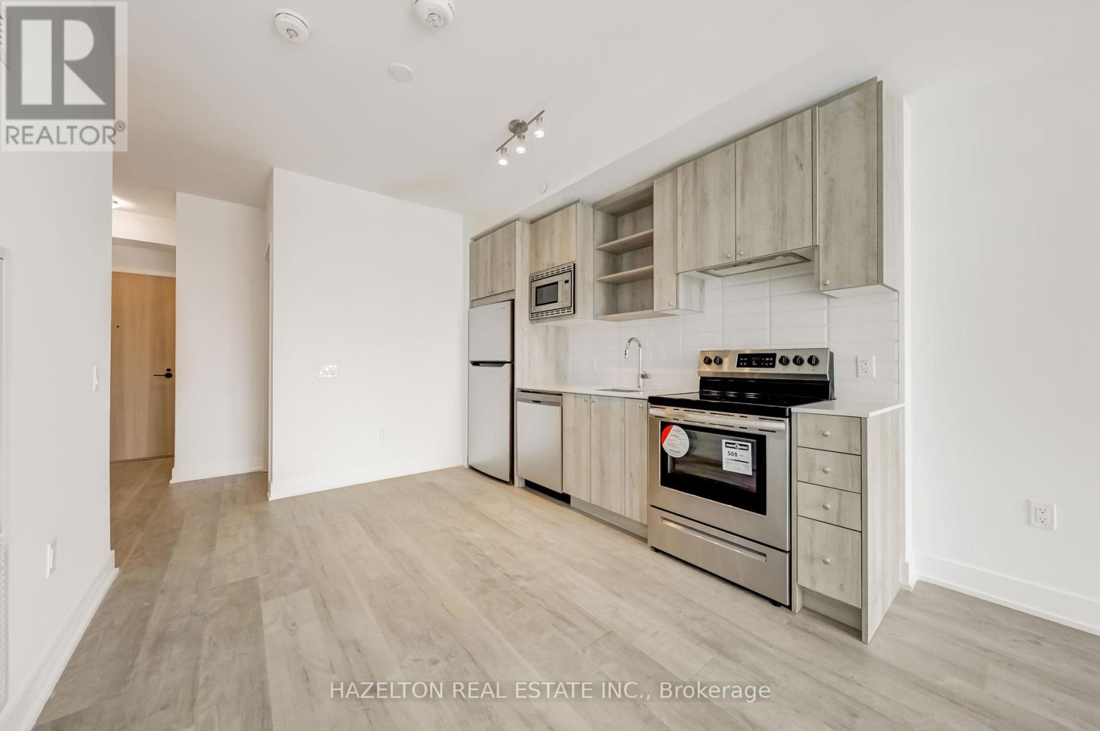 512 - 60 George Butchart Drive, Toronto, Ontario  M3K 0E1 - Photo 13 - W12663240