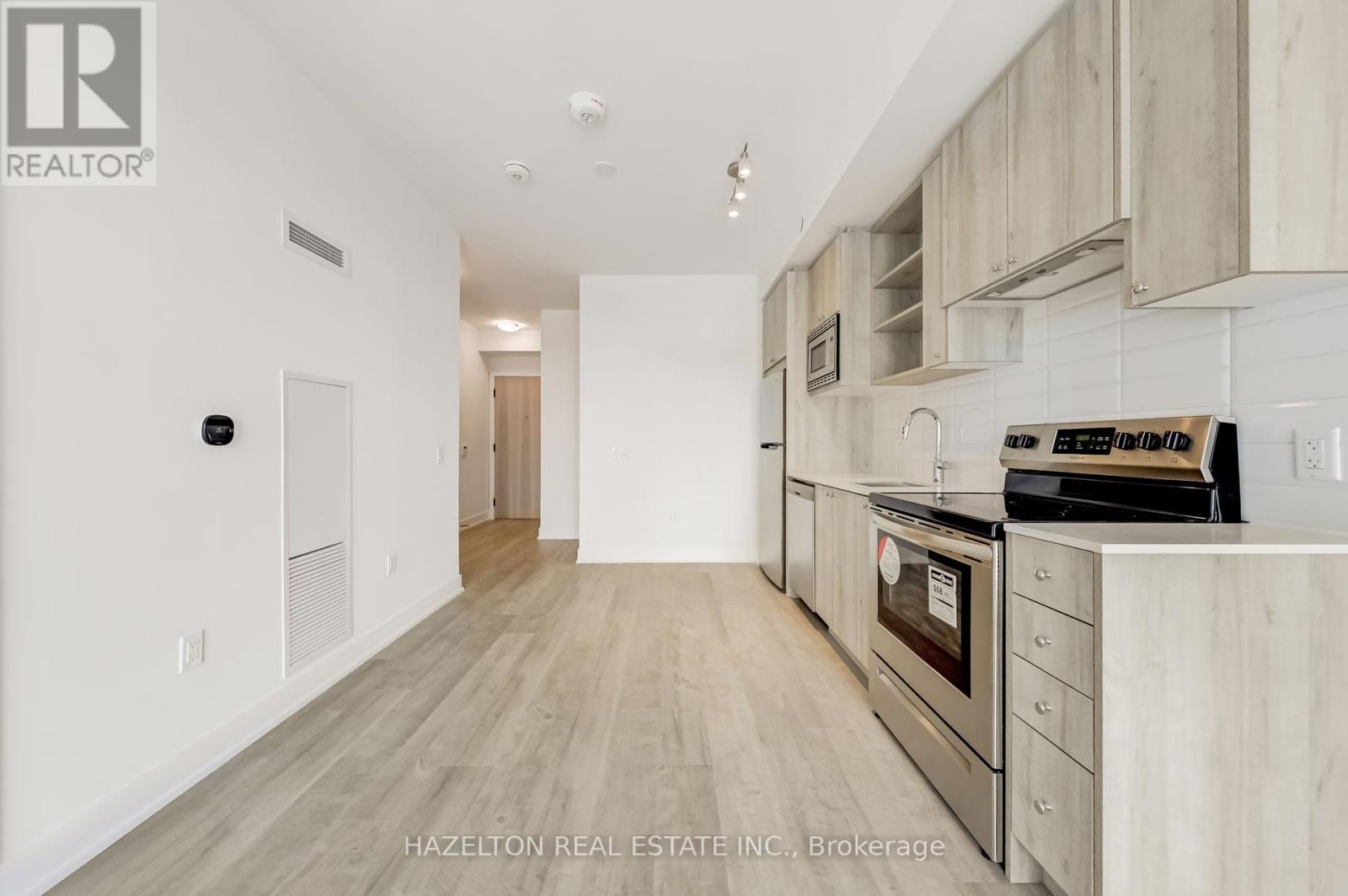 512 - 60 George Butchart Drive, Toronto, Ontario  M3K 0E1 - Photo 14 - W12663240