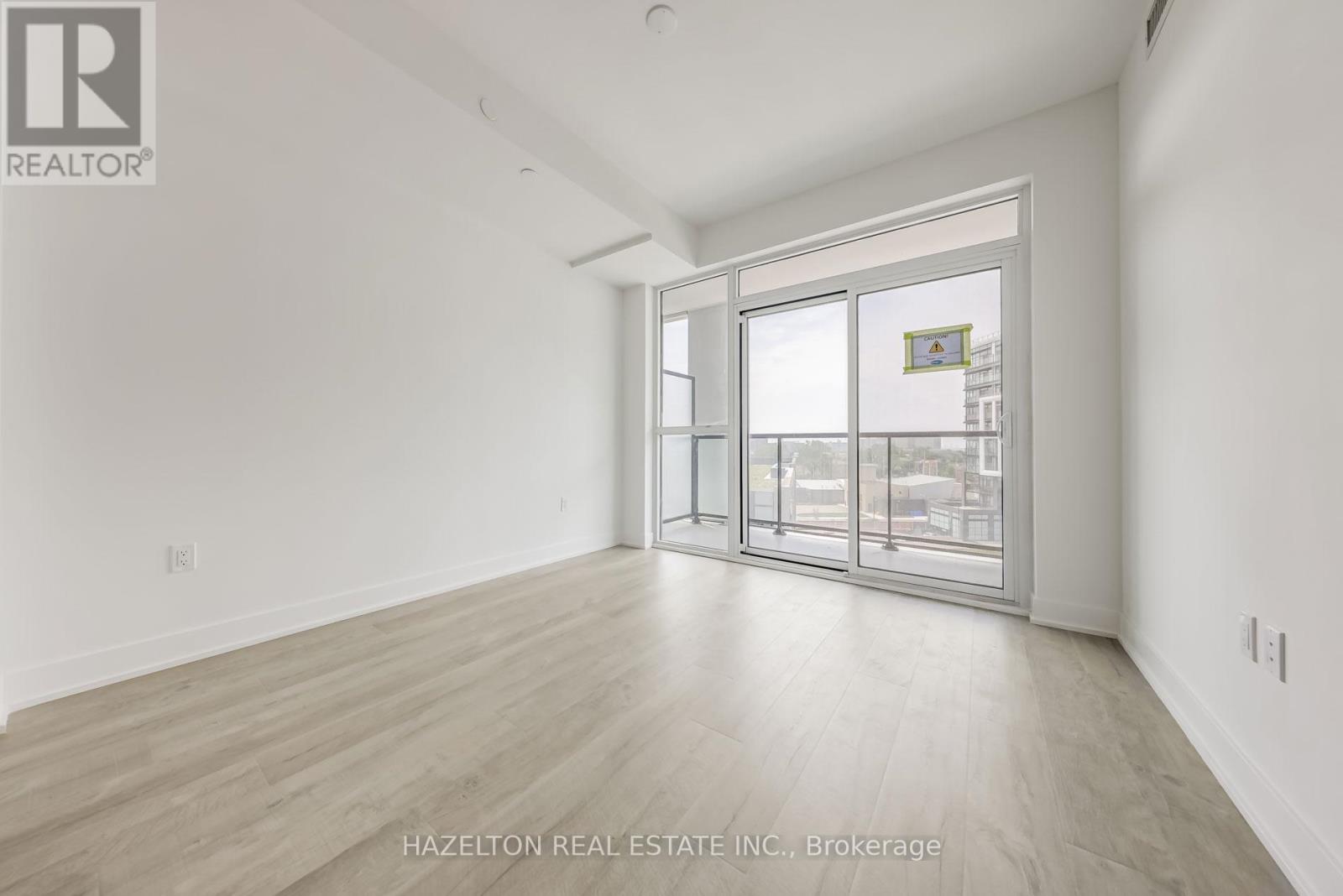 512 - 60 George Butchart Drive, Toronto, Ontario  M3K 0E1 - Photo 17 - W12663240