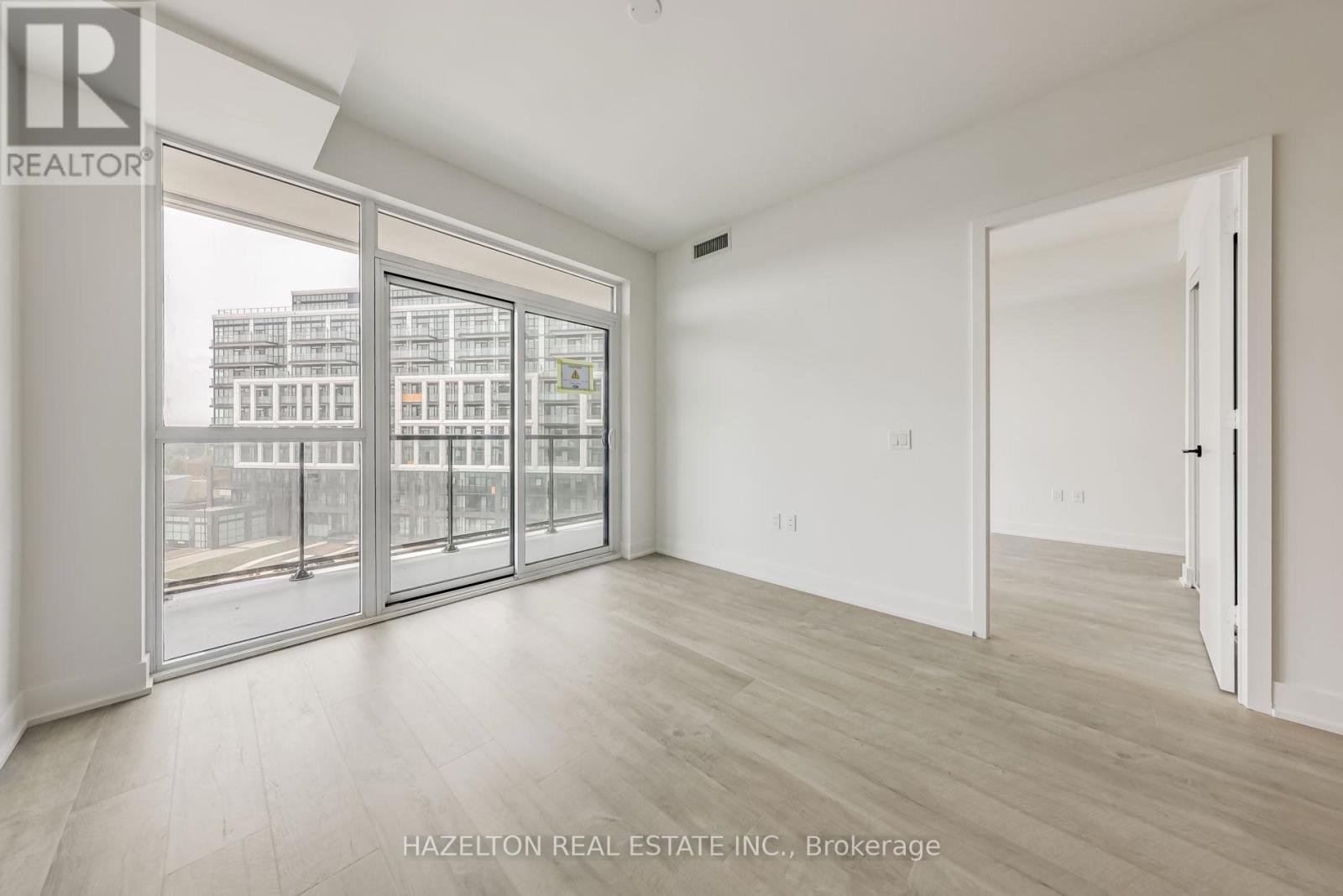 512 - 60 George Butchart Drive, Toronto, Ontario  M3K 0E1 - Photo 18 - W12663240