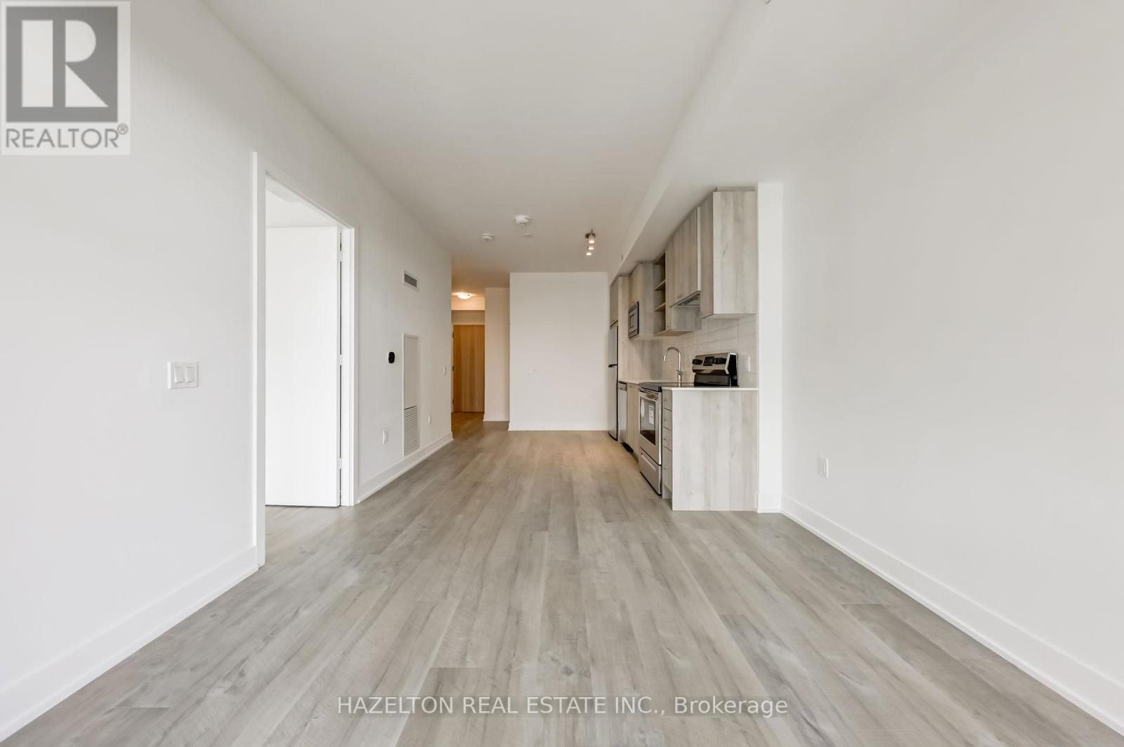 512 - 60 George Butchart Drive, Toronto, Ontario  M3K 0E1 - Photo 21 - W12663240