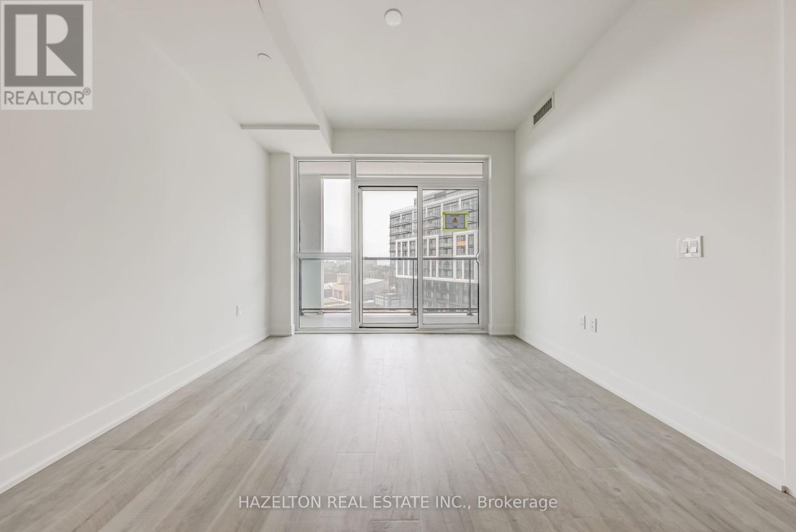 512 - 60 George Butchart Drive, Toronto, Ontario  M3K 0E1 - Photo 22 - W12663240