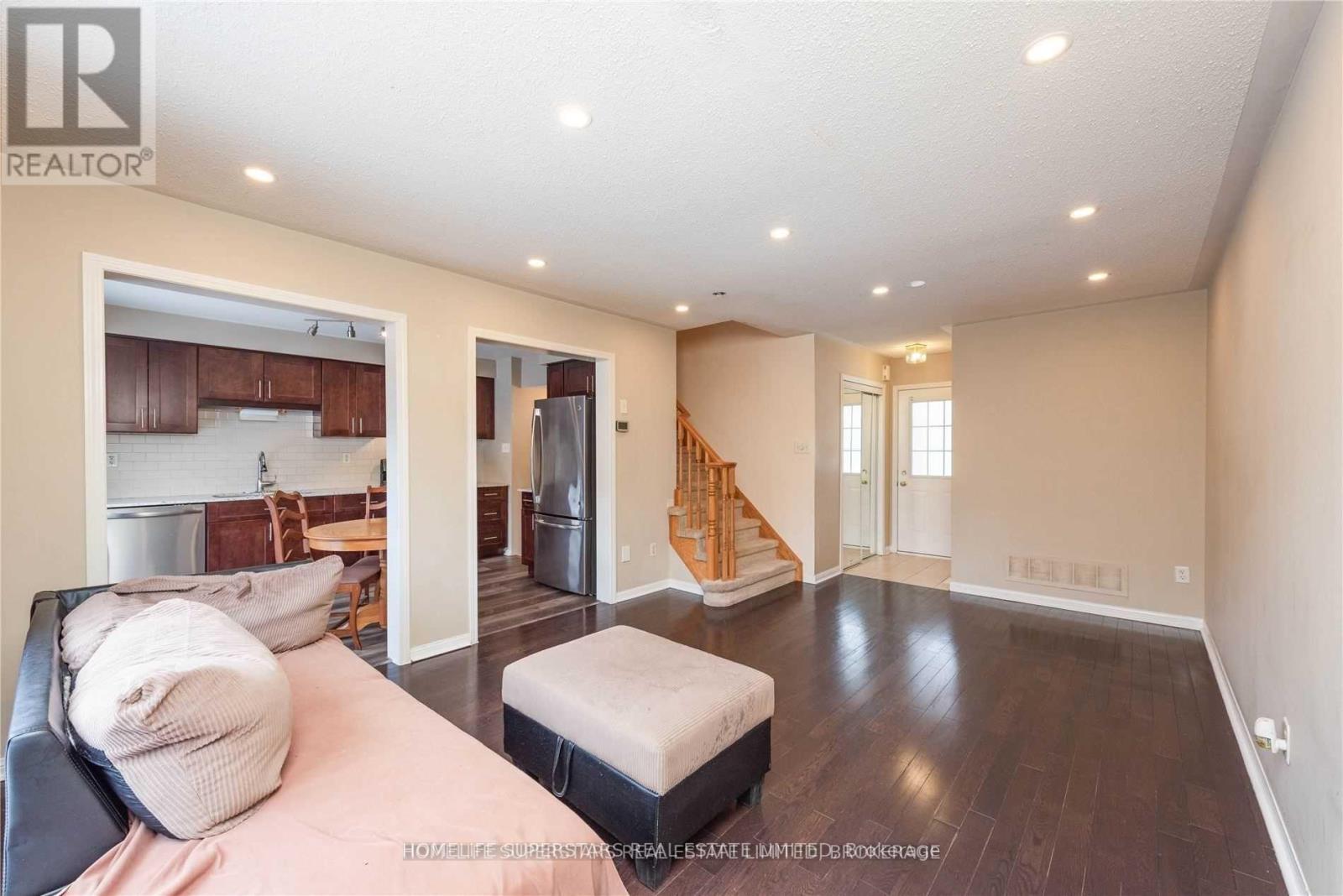 1420 Mcdermott Way N, Milton, Ontario  L9T 6L7 - Photo 4 - W12663252