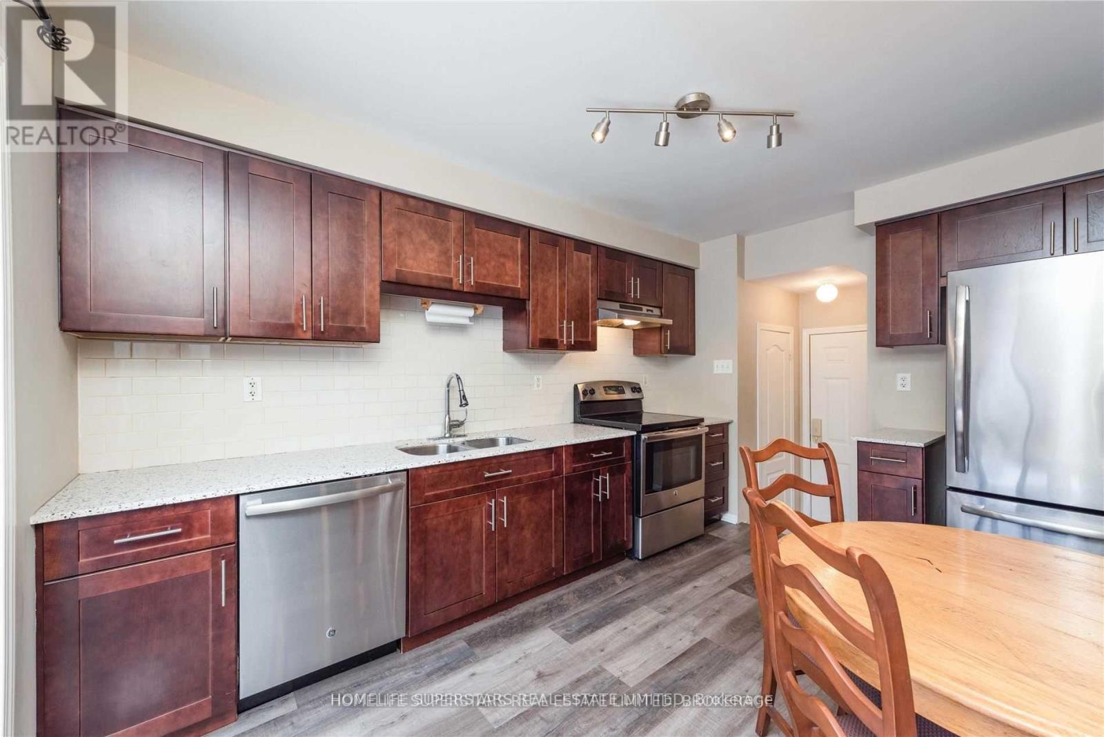 1420 Mcdermott Way N, Milton, Ontario  L9T 6L7 - Photo 8 - W12663252