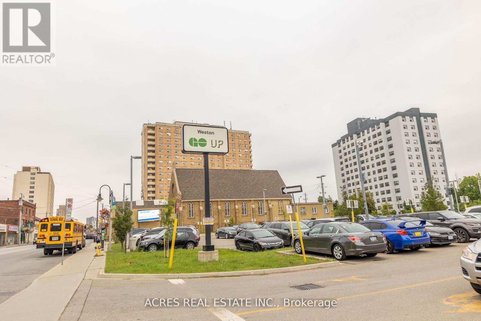 1818 Weston Road, Toronto, Ontario  M9N 1V8 - Photo 5 - W12663254