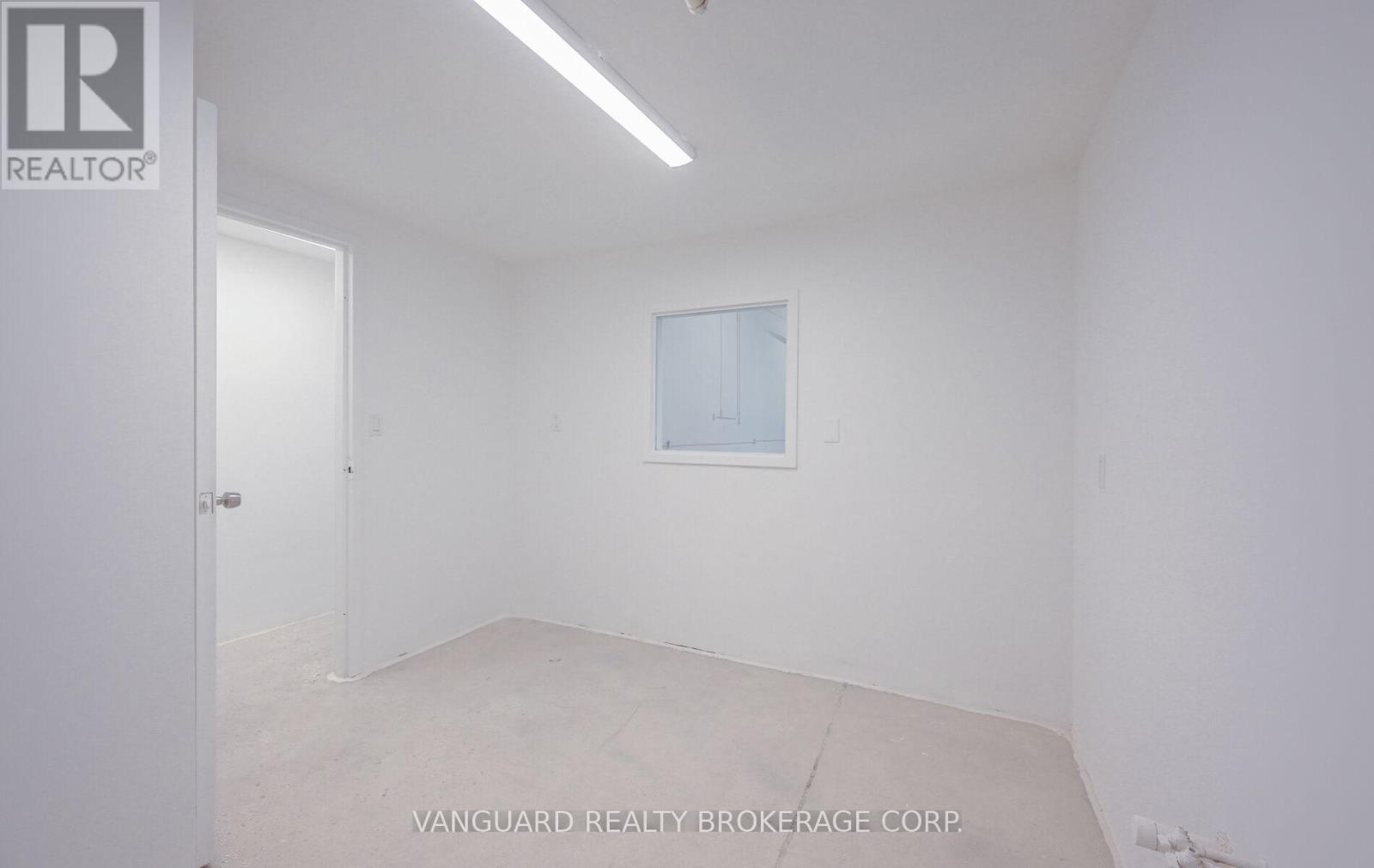 7-8 - 13 Holland Drive, Caledon, Ontario  L7E 1G7 - Photo 35 - W12663296