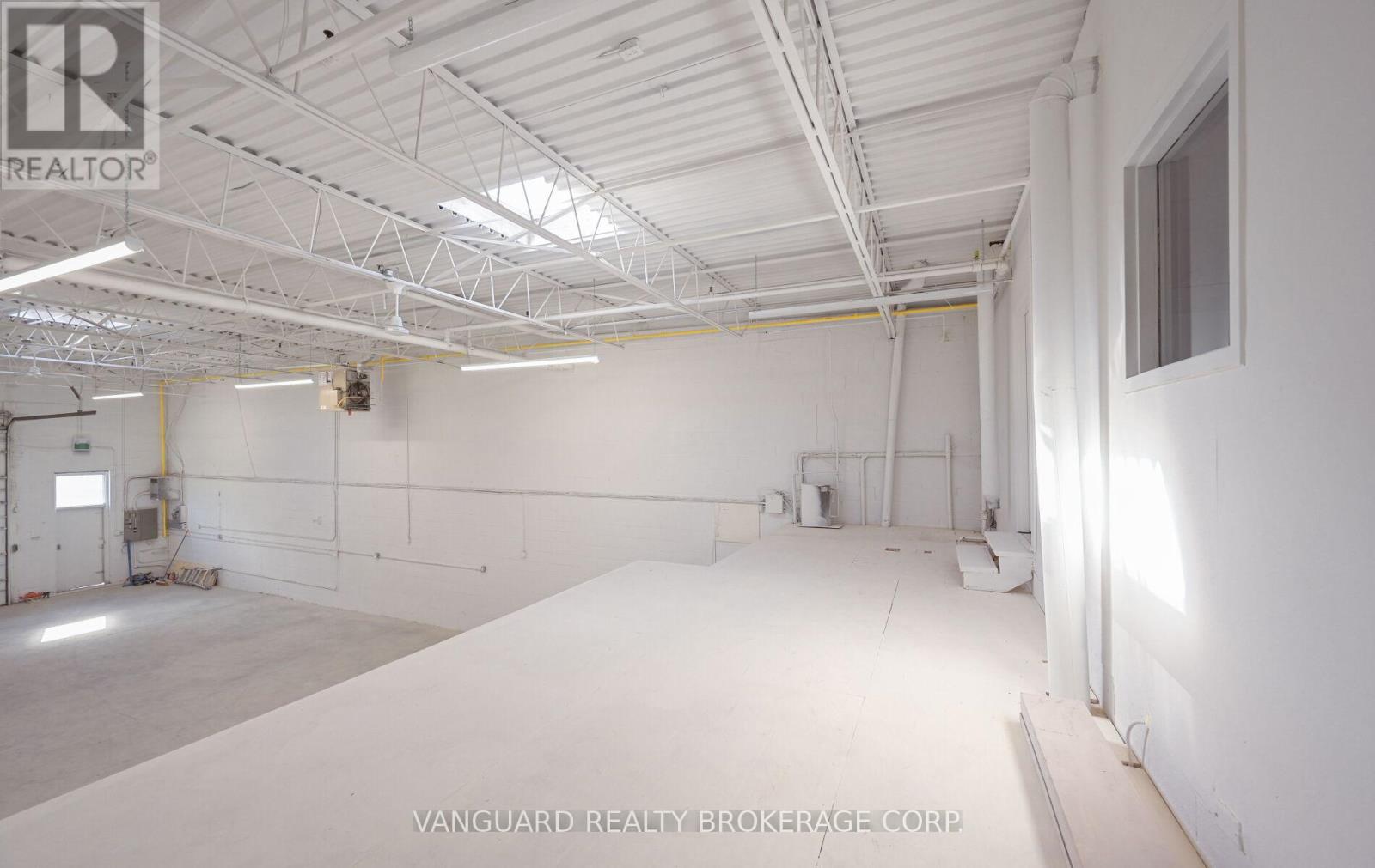 7-8 - 13 Holland Drive, Caledon, Ontario  L7E 1G7 - Photo 42 - W12663296