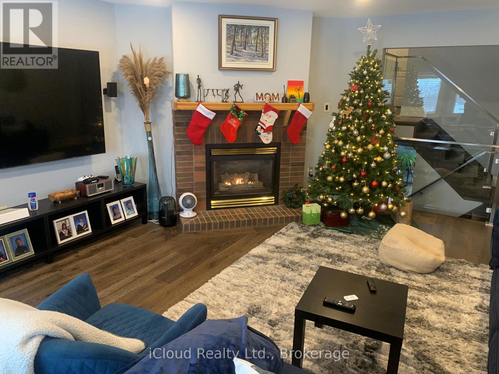 878 Blyleven Boulevard, Mississauga, Ontario  L5V 2J3 - Photo 6 - W12663318