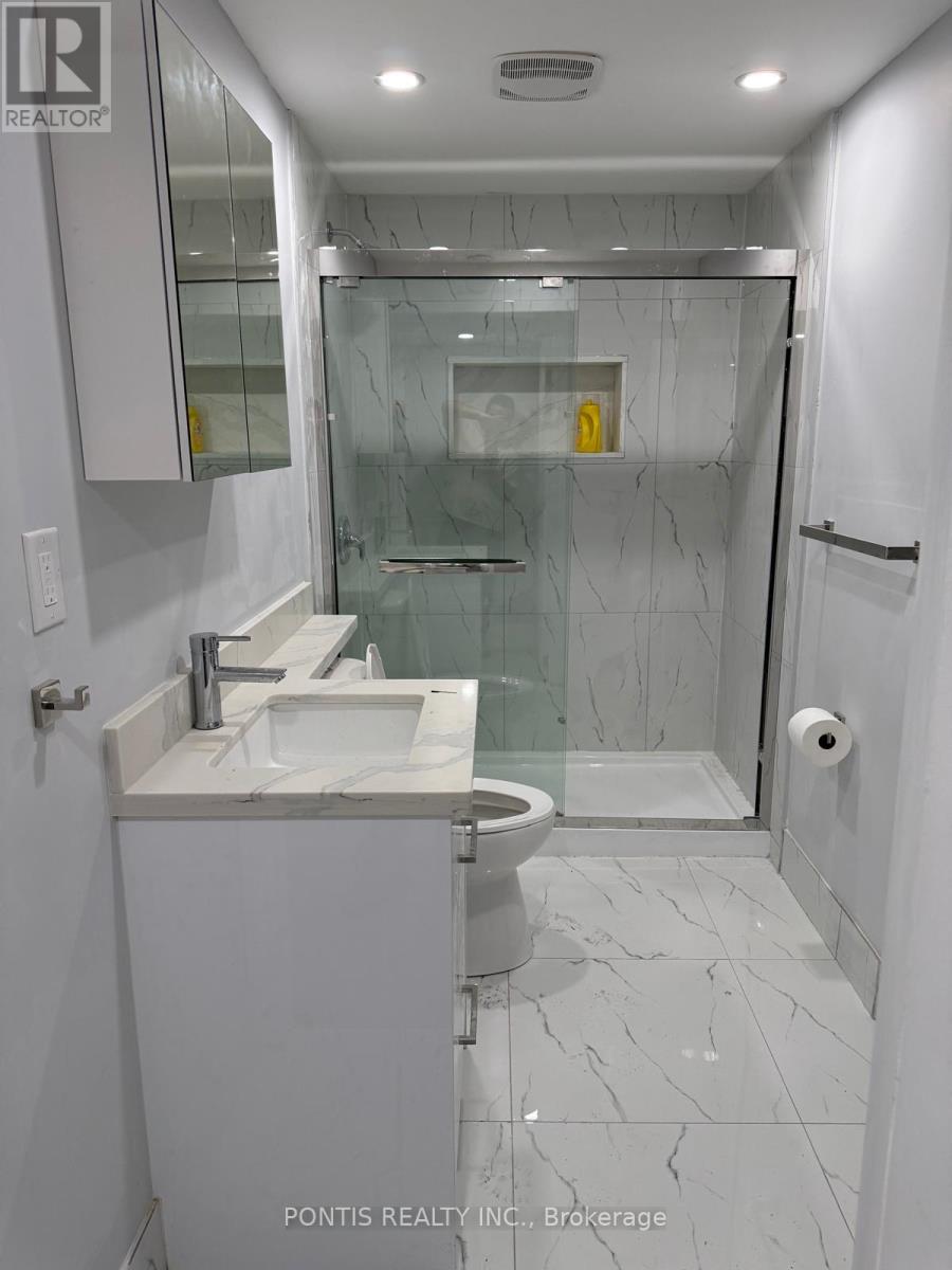 55 Wildberry Crescent, Brampton, Ontario  L6R 1J9 - Photo 6 - W12663340