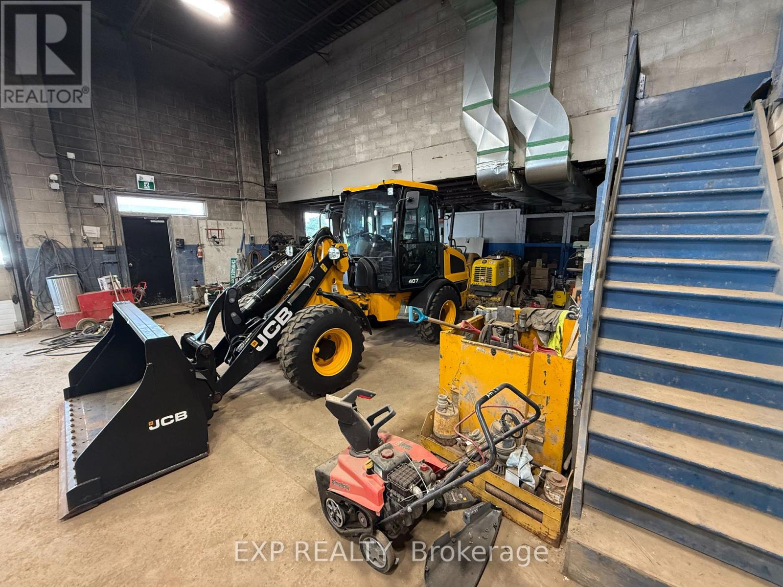 1261 Britannia Road E, Mississauga, Ontario  L4W 1C7 - Photo 11 - W12663350