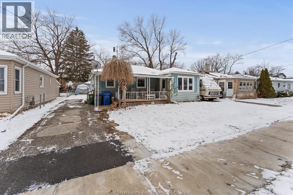 1731 Jefferson Boulevard, Windsor, Ontario  N8T 2V6 - Photo 3 - 26000210