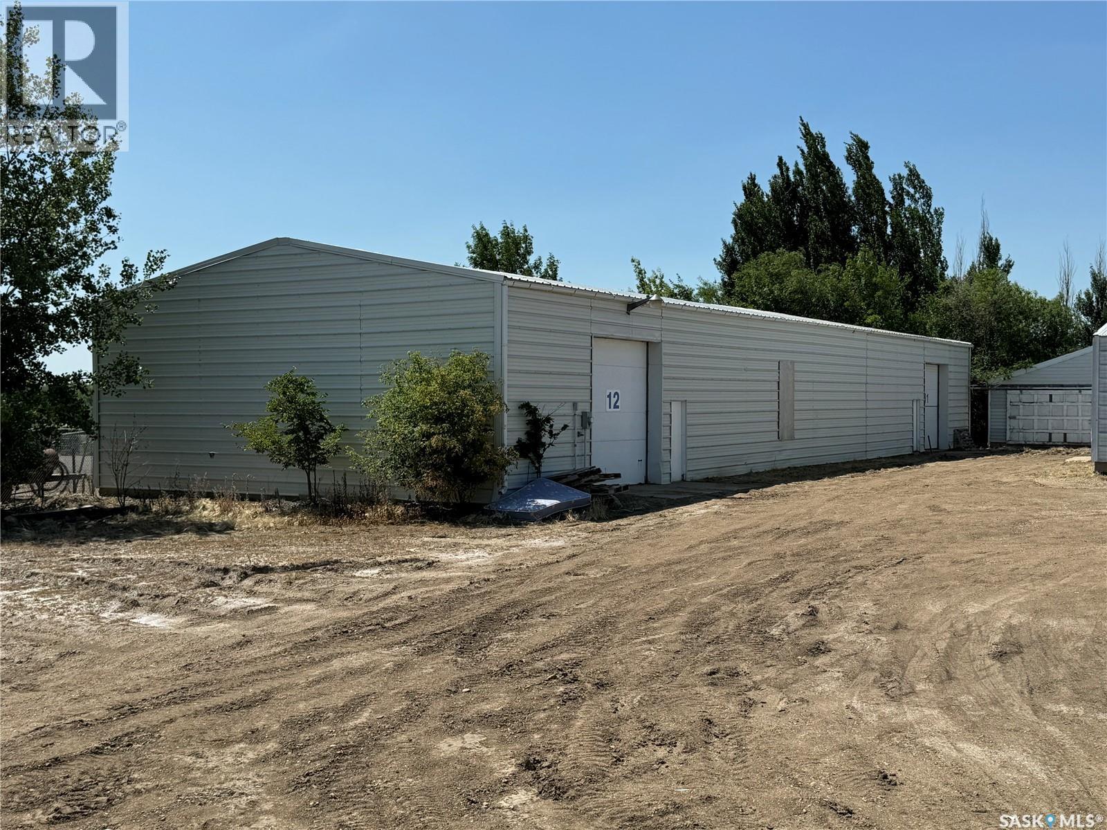 12-14 39 Highway, Estevan, Saskatchewan  S4A 0R4 - Photo 3 - SK026232