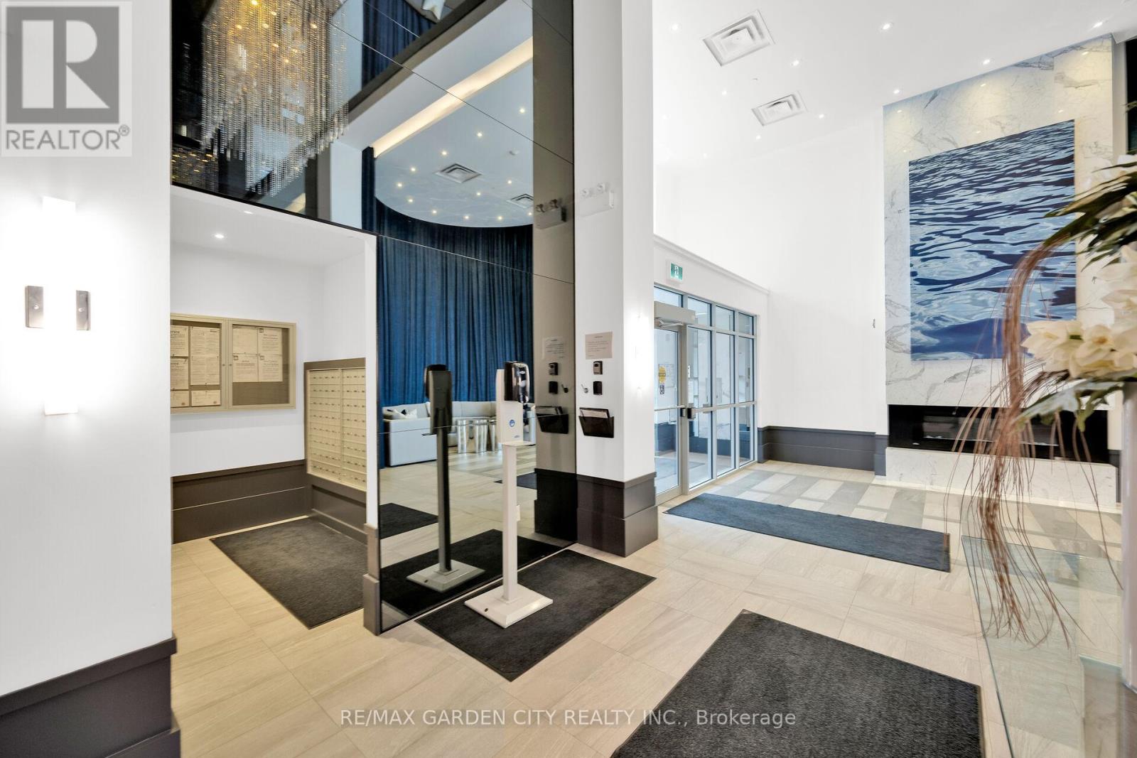 408 - 10 Concord Place, Grimsby, Ontario  L3M 0G6 - Photo 12 - X12663140